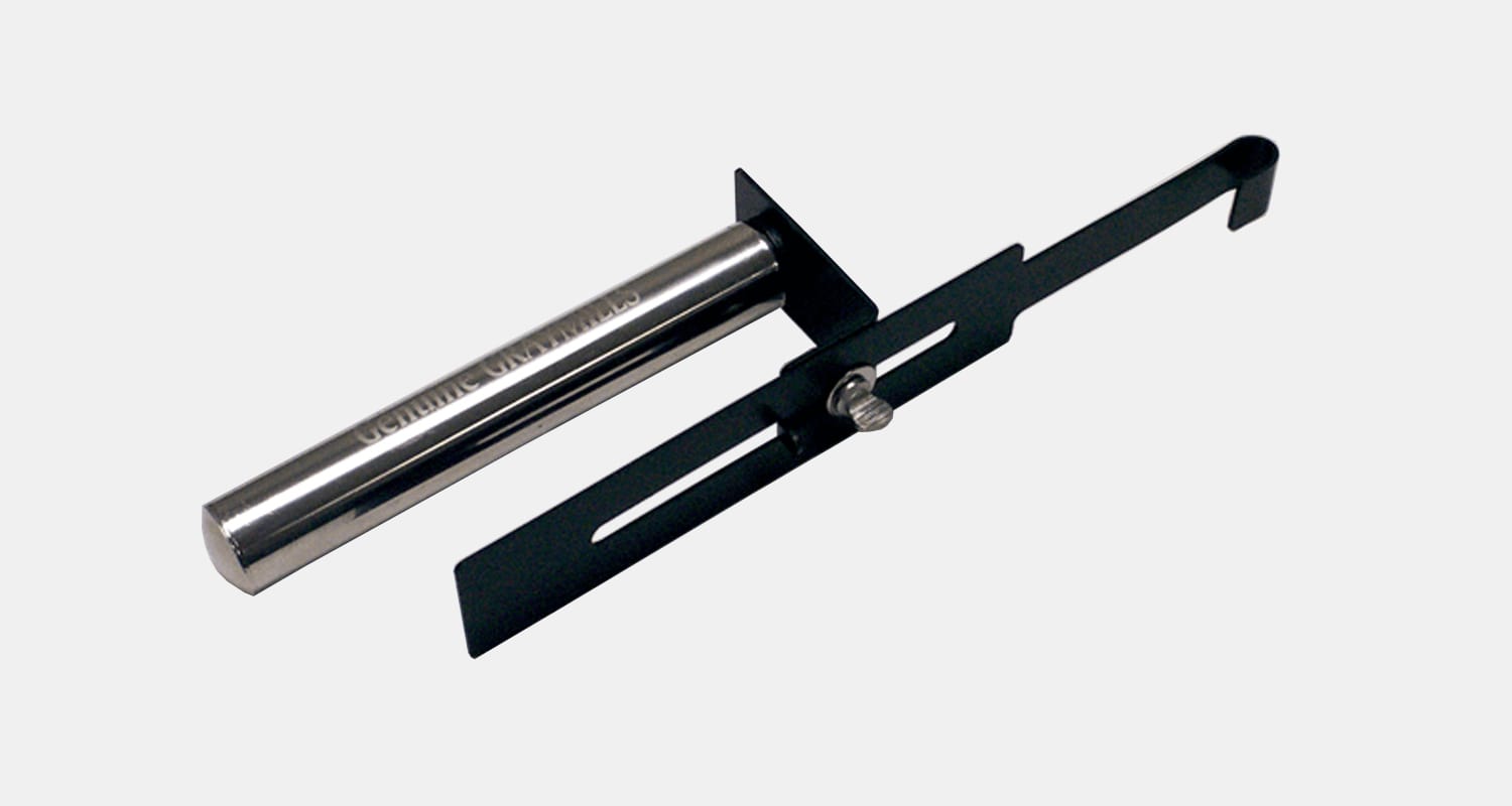 Adjustable in-tank bracket for megaMag-min